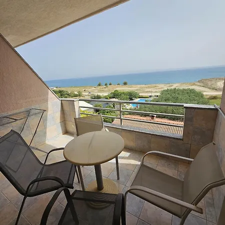 Sea View Near Amazing Apartment *